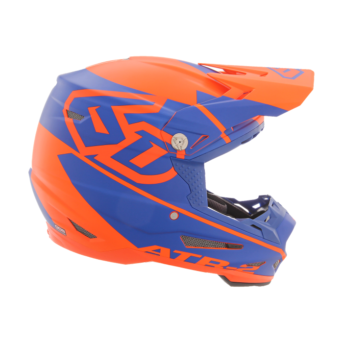 6d-crosshelm-atr-2-core-oranje-blauw-1.png