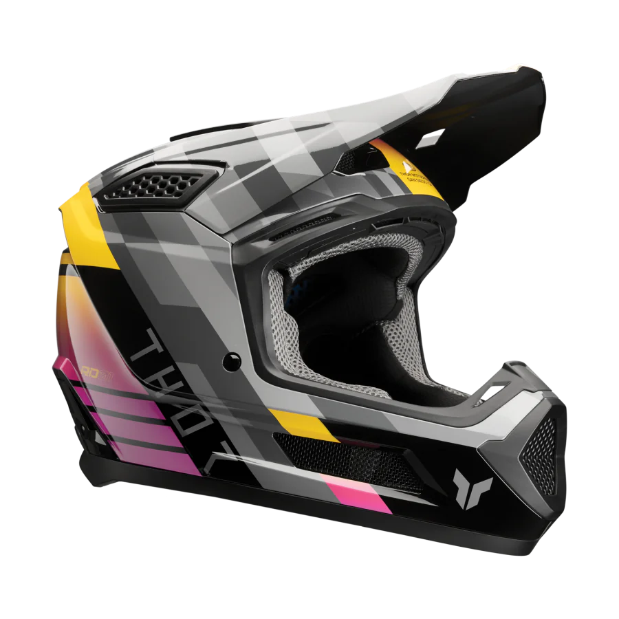 thor-crosshelm-fleet-camber-zwart-magenta-1.png